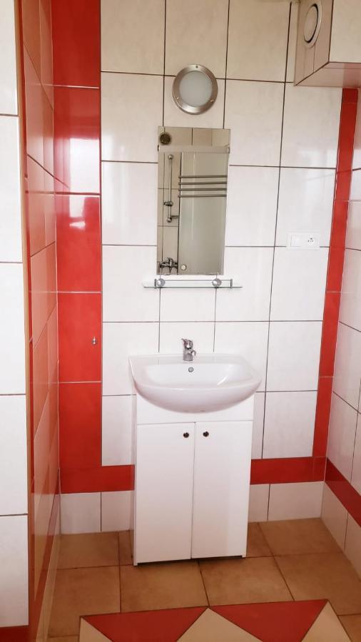 Willa Wega - Pokoje Goscinne I Domki Sianozety Buitenkant foto