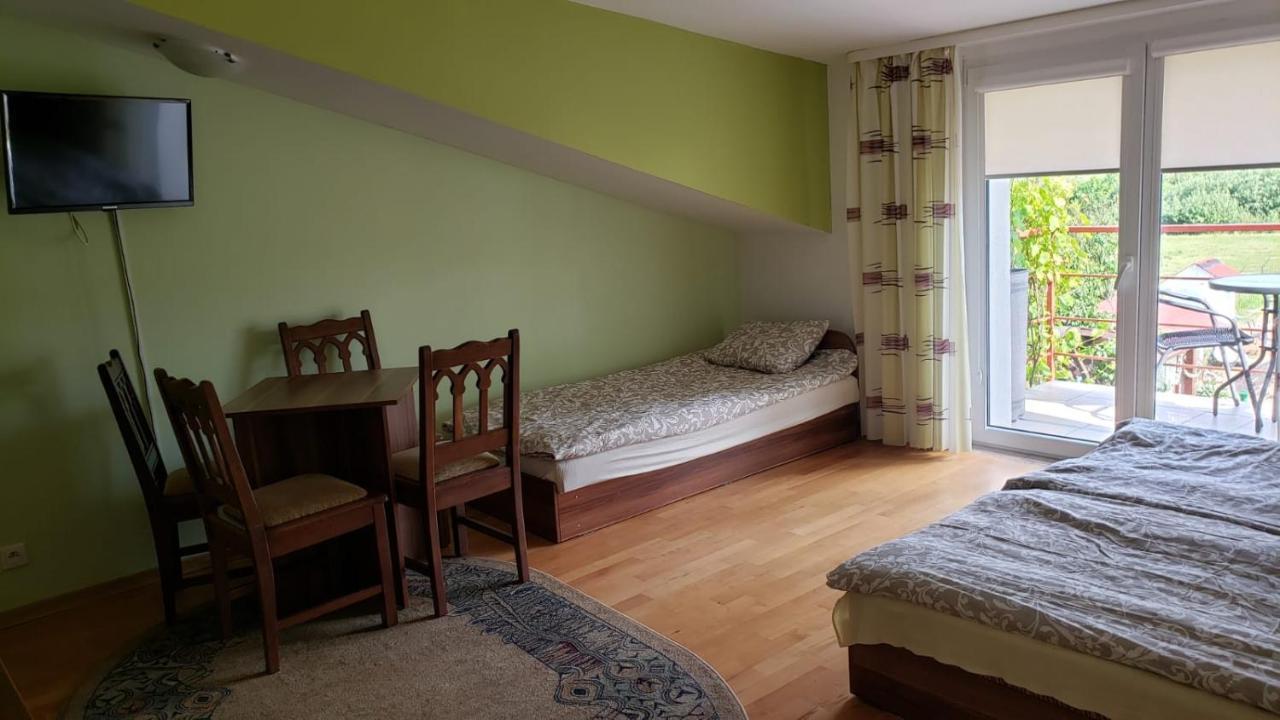 Willa Wega - Pokoje Goscinne I Domki Sianozety Buitenkant foto