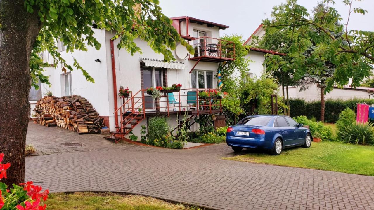 Willa Wega - Pokoje Goscinne I Domki Sianozety Buitenkant foto